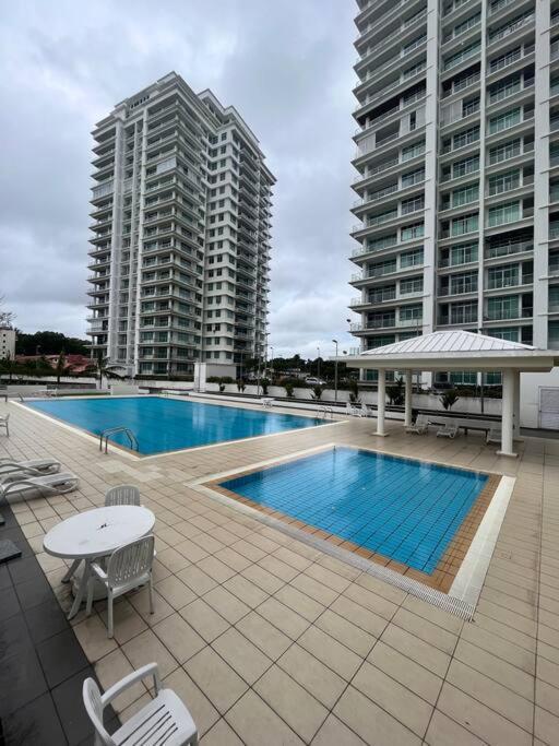 Bay Resort Condominium 3-Bedrooms With Swimming Pool Near The Seaside ميري المظهر الخارجي الصورة
